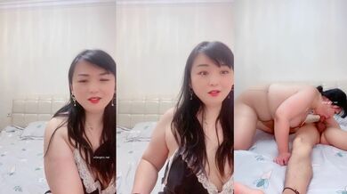 真实乱伦【妈妈和儿子】骚妈强势回归~口爆啪啪~儿子内射 ~！骚货太淫荡，不容错过 (2)